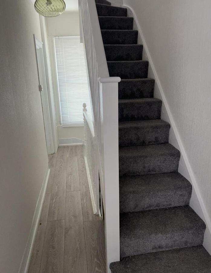포크스턴 Excellent 3Bed Flat 아파트 외부 사진